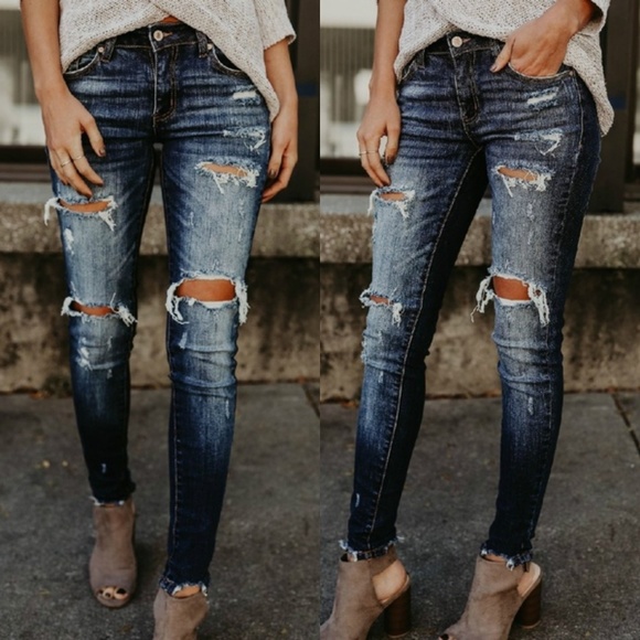 Best Selling KanCan Skinny Jeans Distress - Picture 4 of 8
